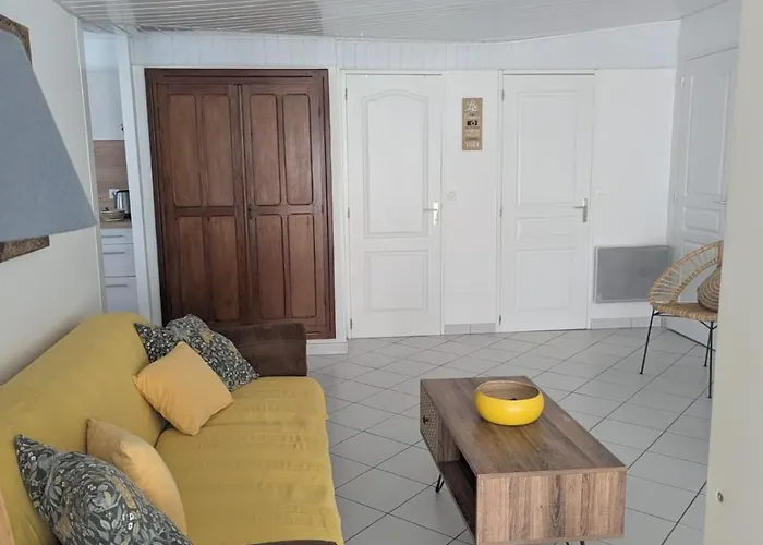 Holiday home Chez Isa Et Jp