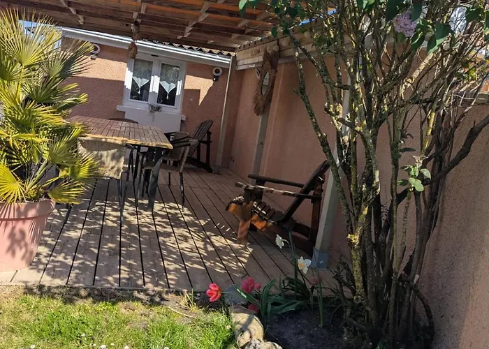 Holiday home Chez Isa Et Jp